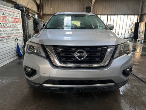 2017 Nissan Pathfinder SV