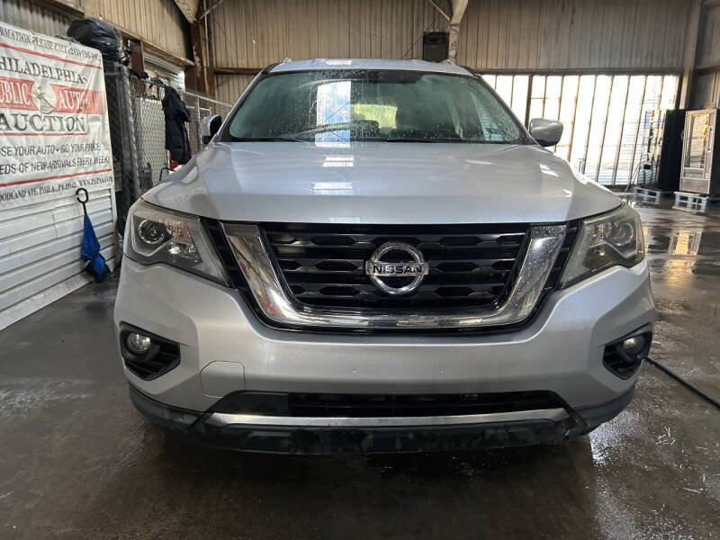 2017 Nissan Pathfinder SV