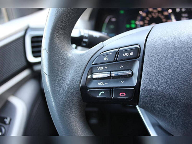 2017 Hyundai Ioniq Hybrid Blue