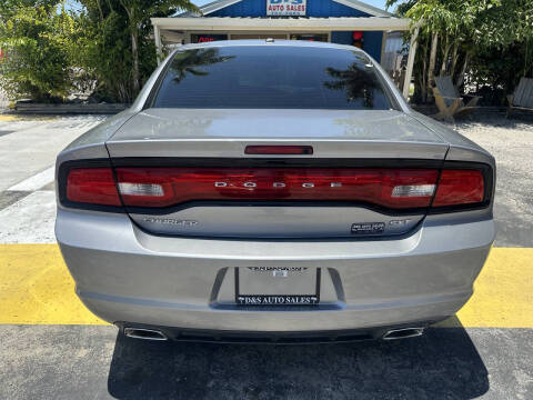 2014 Dodge Charger SXT
