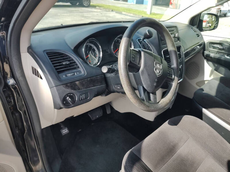 2014 Dodge Grand Caravan SXT 30th Anniversary