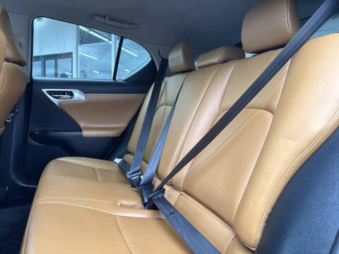 2013 Lexus CT 200h
