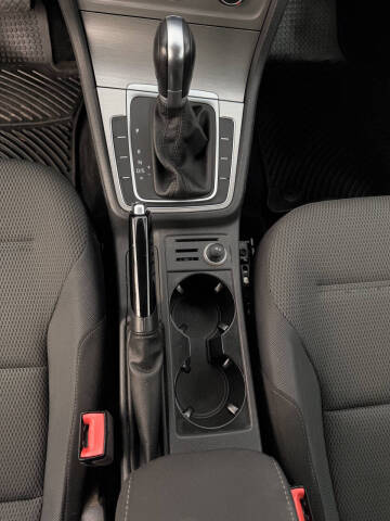 2016 Volkswagen Golf SportWagen TSI S