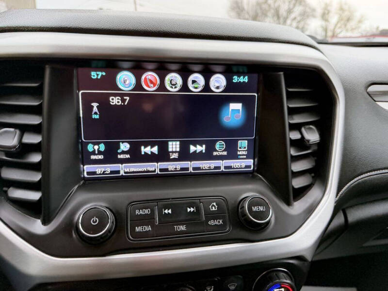 2017 GMC Acadia SLT-1