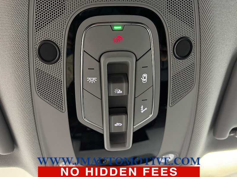 2022 Audi Q5 quattro Premium 40 TFSI