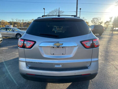 2017 Chevrolet Traverse LT