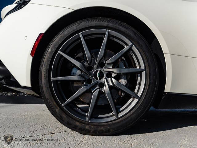 2019 Aston Martin DB11 Volante