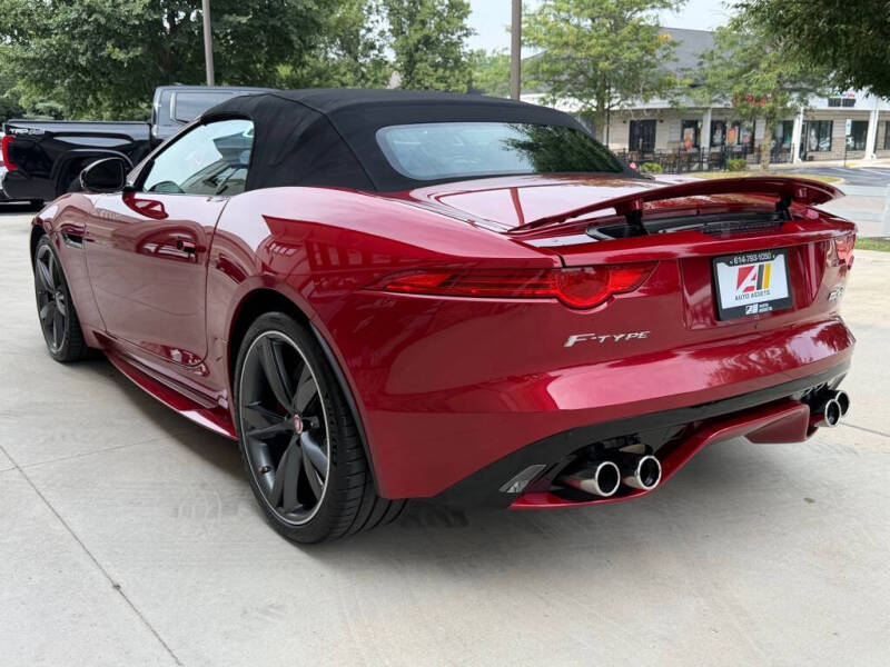 2016 Jaguar F-TYPE R