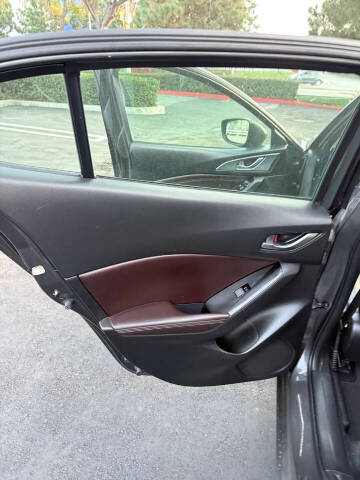 2017 Mazda MAZDA3 Grand Touring