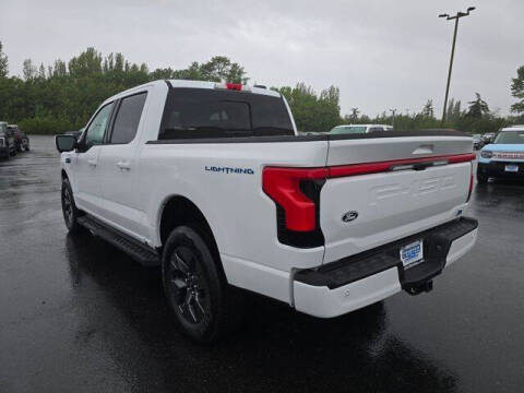 2025 Ford F-150 Lightning Lariat