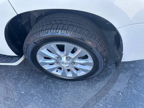 2014 Toyota Sequoia Platinum