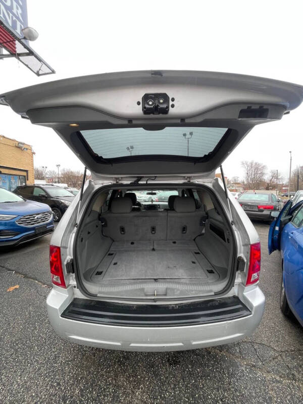 2005 Jeep Grand Cherokee Laredo