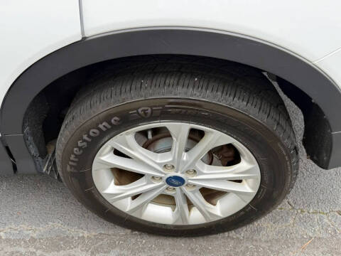 2019 Ford Escape SE