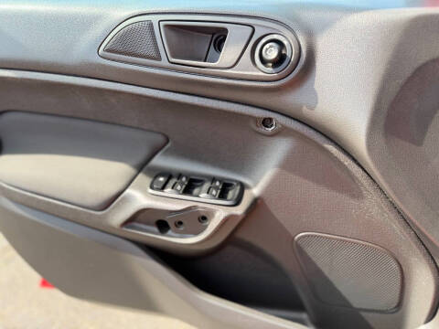 2013 Ford Fiesta SE