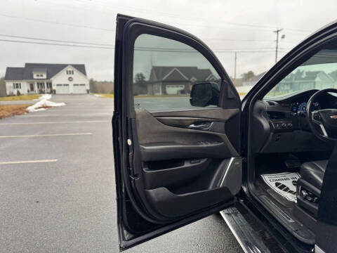 2017 Cadillac Escalade Platinum