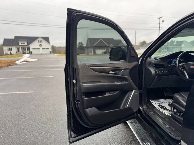 2017 Cadillac Escalade Platinum