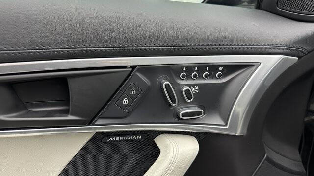 2021 Jaguar F-TYPE P300