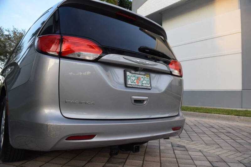 2017 Chrysler Pacifica Touring
