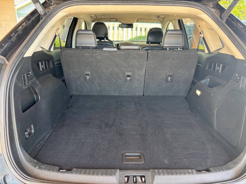 2019 Ford Edge Titanium