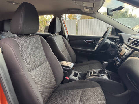 2017 Nissan Rogue Sport SV