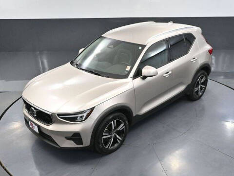 2023 Volvo XC40 B5 Core