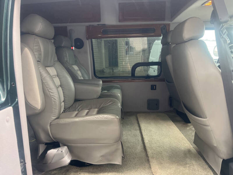 2002 Dodge Ram Van 1500