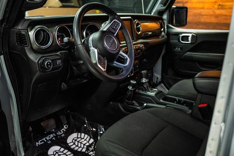 2023 Jeep Gladiator Overland