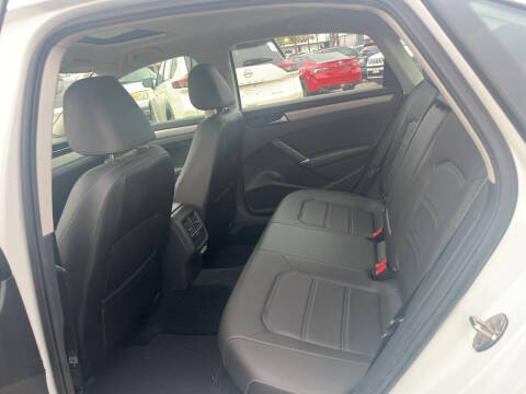 2022 Volkswagen Passat SE