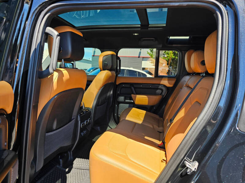 2023 Land Rover Defender 110 V8