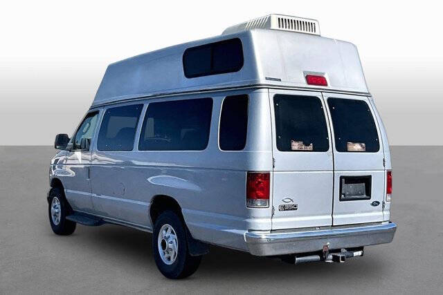 2005 Ford E-Series