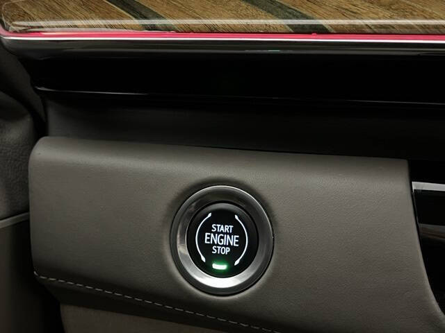 2023 Cadillac Escalade ESV Premium Luxury Platinum