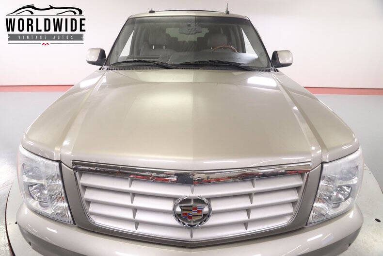 2003 Cadillac Escalade