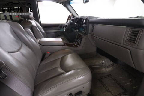 2003 Cadillac Escalade