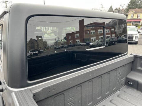 2021 Jeep Gladiator Willys