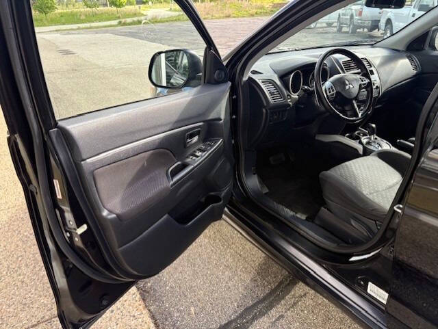 2011 Mitsubishi Outlander Sport SE