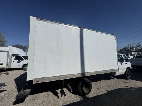 2017 Ford E-Series E-450 SD