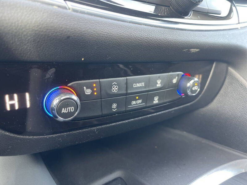 2019 Buick Enclave Essence