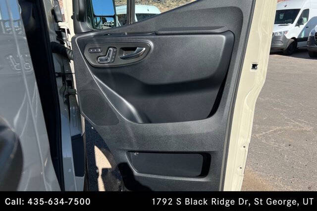 2025 Mercedes-Benz Sprinter