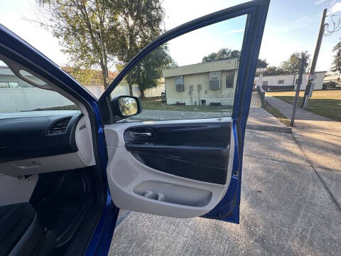 2013 Dodge Grand Caravan SE