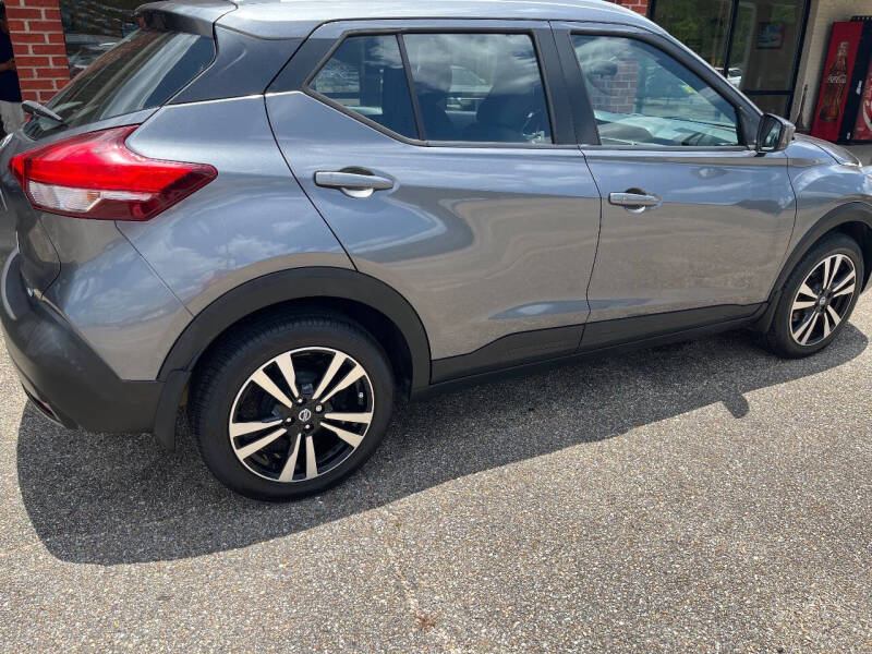 2019 Nissan Kicks S