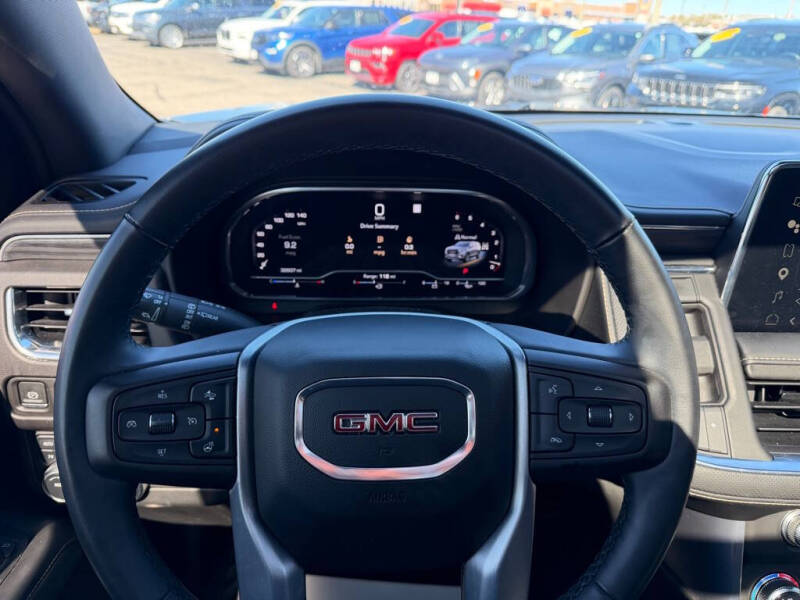 2023 GMC Yukon SLT