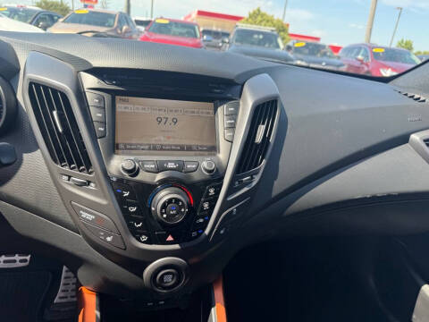 2016 Hyundai Veloster