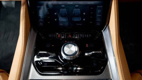 2022 Jeep Grand Wagoneer Series III