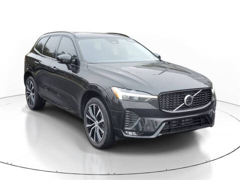 2025 Volvo XC60 B5 Plus Dark Theme