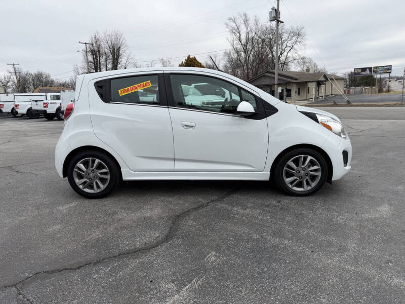 2016 Chevrolet Spark EV 2LT