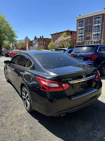 2016 Nissan Altima 3.5 SR