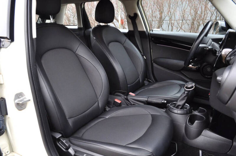 2016 MINI Hardtop 4 Door Cooper