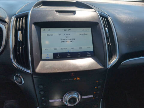 2020 Ford Edge Titanium