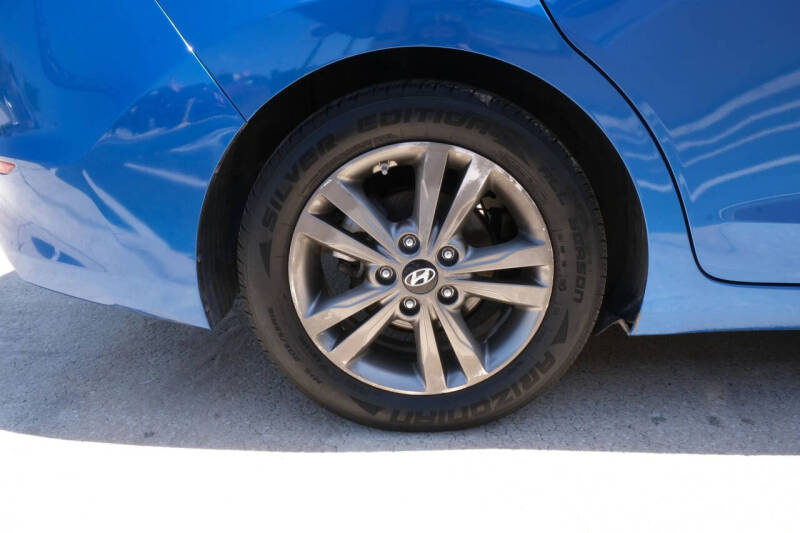 2018 Hyundai Elantra