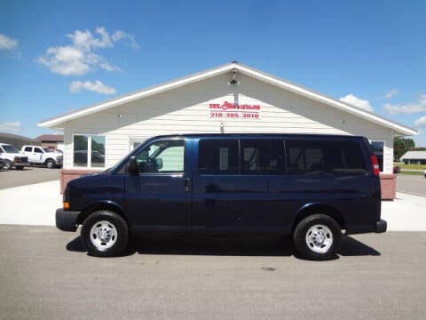 2015 Chevrolet Express for sale at GIBB'S 10 SALES LLC in New York Mills MN